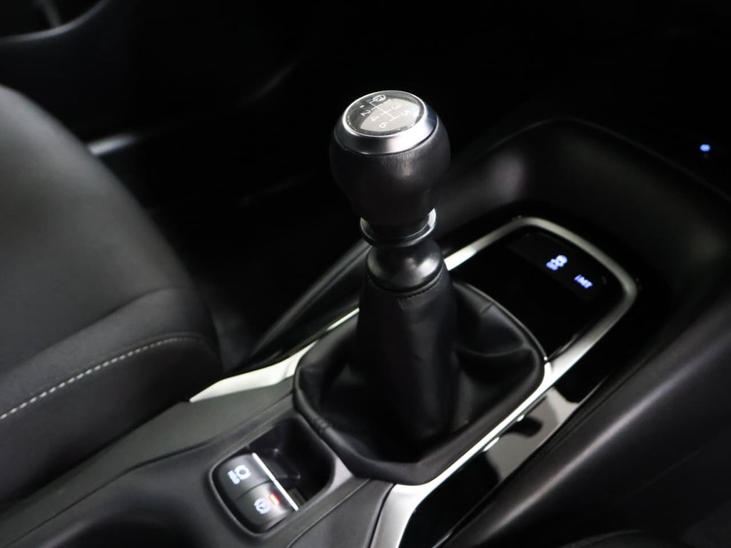 2024 Toyota Corolla 1.2T XS (5DR) view 8
