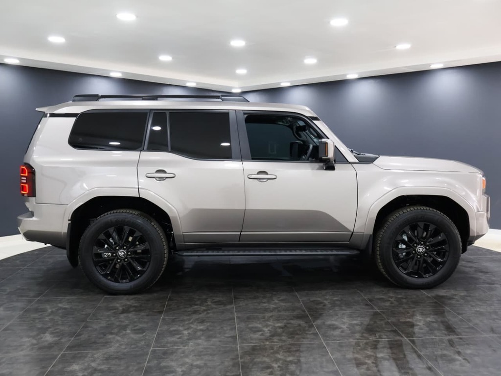 2026 Toyota Prado VX-L 2.8GD A/T view 1