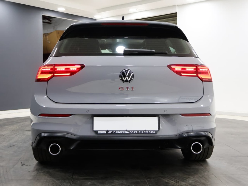 2023 Volkswagen Golf 8 GTi 2.0 TSI DSG view 2