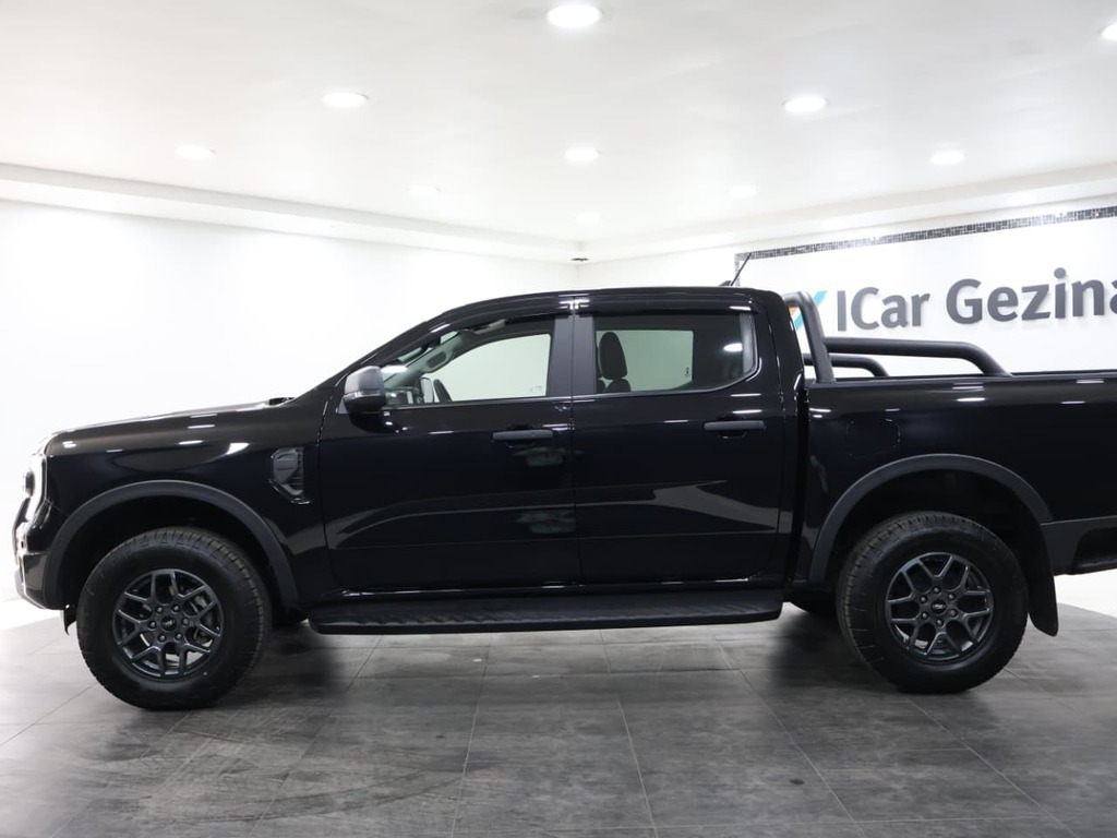 2025 Ford Ranger 2.0D XLT HR A/T D/C P/U view 3